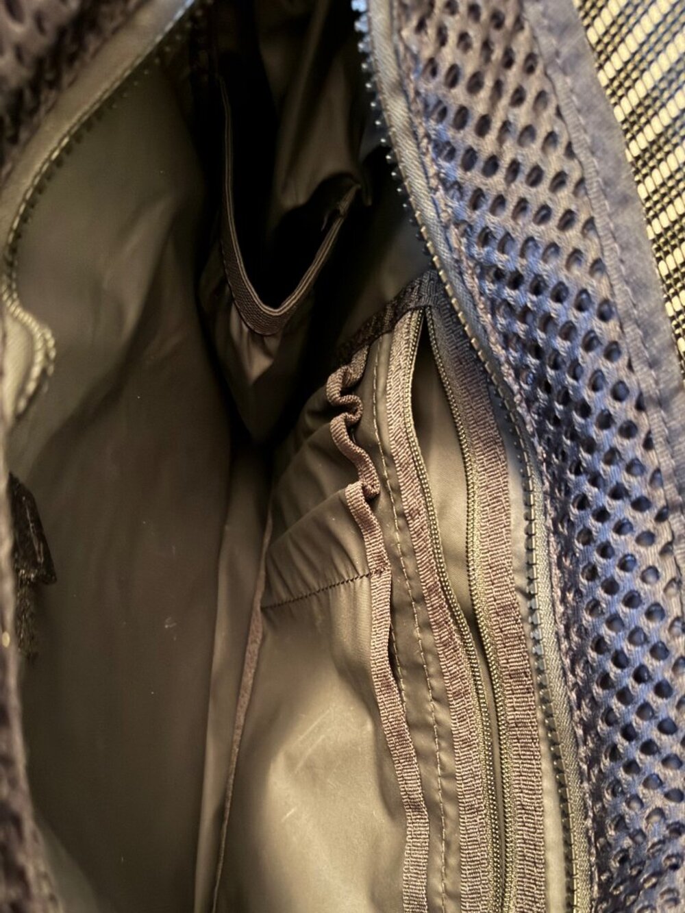 NIKE Mesh Black Tote Bag Webbing Double Shoulder Strap - Picture 7 of 7